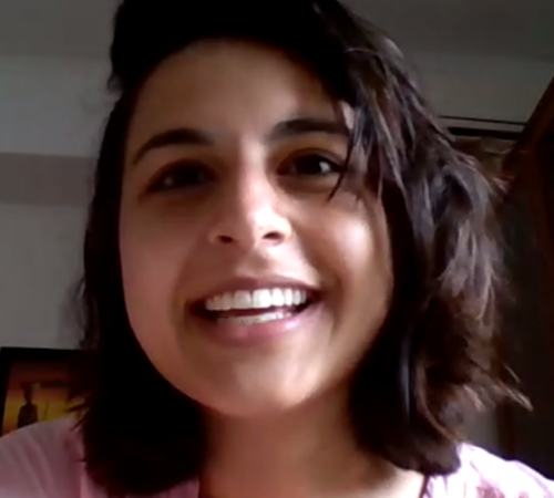 Ex-aluna Emily Ceron compartilha suas experiências na África com alunos de Inglês do 7º ano