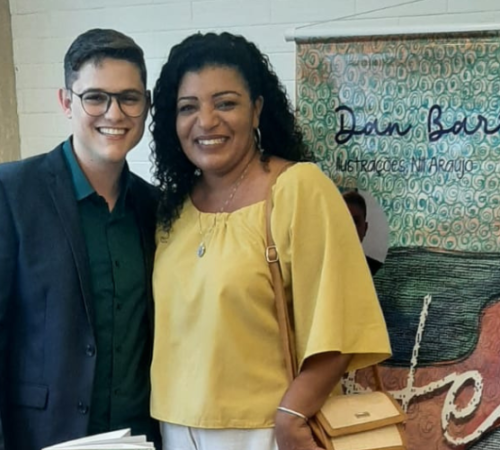 Professora Nilzete Araújo ilustra livro infantil “Hebe: a divina estelar”