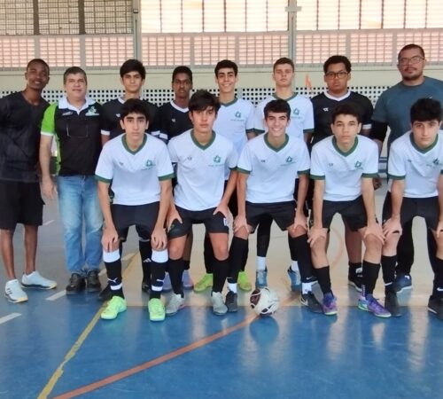 Futsal masculino infantil conquista 4º lugar no FEEPS