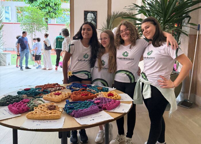 Alunos do 6º ao 8º ano exploram múltiplas linguagens nas Eletivas do Anglo-Brasileiro