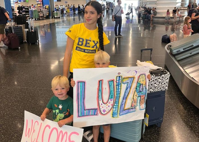 Aluna do 1º EM embarca para intercâmbio de um ano nos Estados Unidos